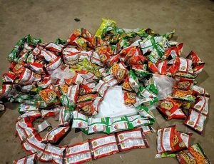 Read more about the article ନକଲି ଖାଦ୍ୟ ସାମଗ୍ରୀର ପେଣ୍ଠସ୍ଥଳୀ ଅନୁଗୁଳ  ନକଲି ଆଳୁ  ଚିପ୍ସ କାରଖାନା ଠାବ