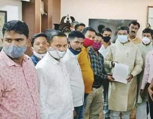 Read more about the article କେନ୍ଦ୍ରମନ୍ତ୍ରୀ ଧର୍ମେନ୍ଦ୍ରଙ୍କୁ ଭେଟିଲେ, ଶ୍ରମିକ ଏକତା ମଞ୍ଚ ପ୍ରତିନିଧି
