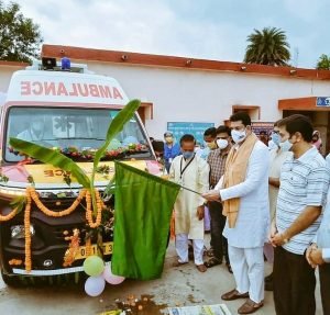 Read more about the article ସାଂସଦଙ୍କ ଦ୍ବାରା ଆମ୍ବୁଲାନ୍‌ ଲୋକାର୍ପିତ