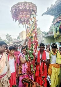 Read more about the article ଭକ୍ତ ପାଳିଲେ ମା’ ବୁଢୀଠକୁରାଣୀଙ୍କ ଜନ୍ମଦିନ