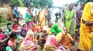 Read more about the article ଜରିପାଲ ନମିଳିବାରୁ ବିକ୍ଷୋଭ