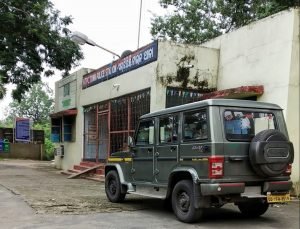 Read more about the article ଏମସିଏଲ୍ କାମକୁ ବିରୋଧ, ଥାନାରେ ମାମଲା