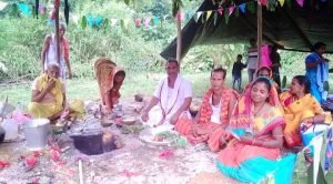Read more about the article କଞ୍ଜା ଗାଁରେ ଗିରି ଗୋବର୍ଦ୍ଧନ ପୂଜା