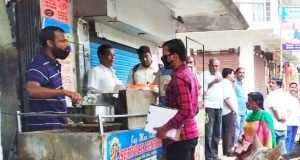 Read more about the article ହୋଟେଲ,ରାସନ ଦୋକାନରେ ଜନସ୍ୱାସ୍ଥ୍ୟ ବିଭାଗର ଚଢ଼ାଉ