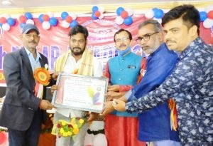 Read more about the article ସତ୍ୟର ପକ୍ଷ ନିଅନ୍ତୁ ସାମ୍ବାଦିକ