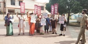 Read more about the article ସିବିଏସ୍‌ଇର ନାରୀବିଦ୍ବେଷୀ ହୀନ ଦୃଷ୍ଟିଭଙ୍ଗୀକୁ ବିରୋଧ