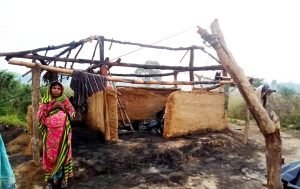 Read more about the article ଅଗ୍ନିକାଣ୍ଡରେ ସର୍ବସ୍ବାନ୍ତ ବିଧବା