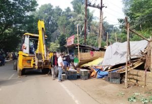 Read more about the article ବାଳିକା ଉଚ୍ଚ ବିଦ୍ୟାଳୟ ଛକରେ ଜବର ଦଖଲ ଉଛେଦ