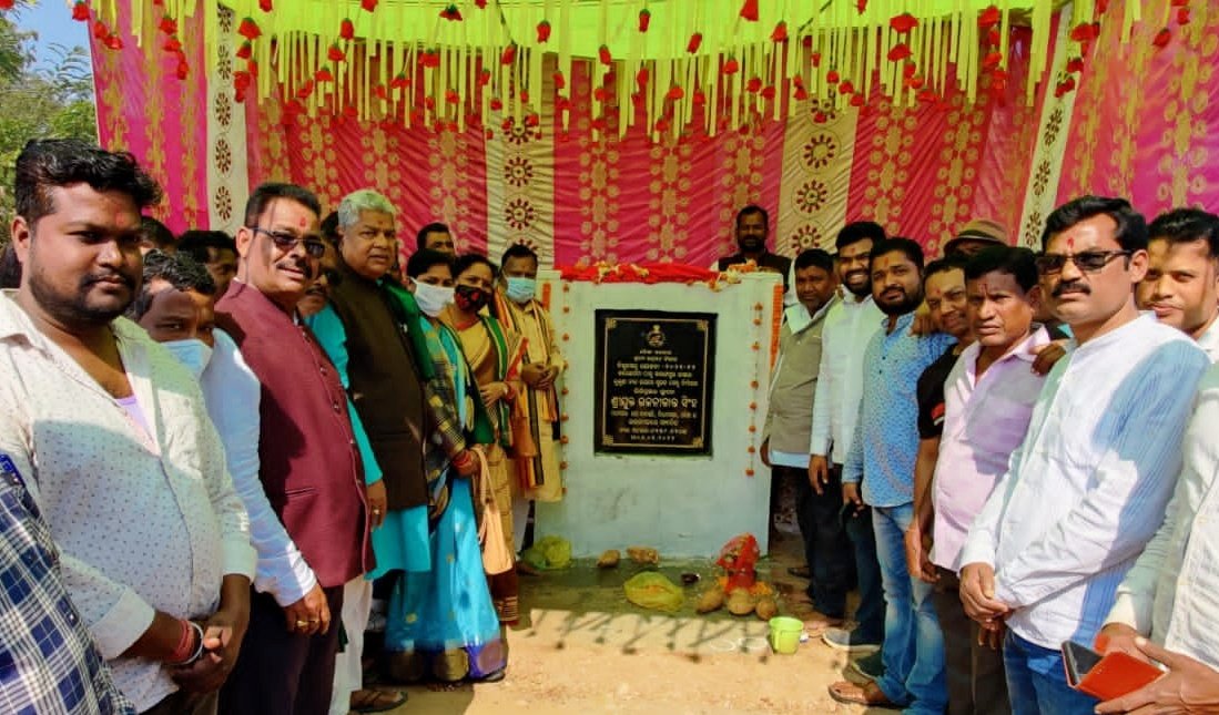 You are currently viewing ବିଭିନ୍ନ ପ୍ରକଳ୍ପର ଭିତ୍ତିପ୍ରସ୍ତର ସ୍ଥାପନ