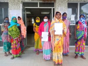 Read more about the article ଅବକାରୀ ବିଭାଗର ମାତ୍ରାଧିକ କାର୍ଯ୍ୟ ବିରୁଦ୍ଧରେ ଅଭିଯୋଗ