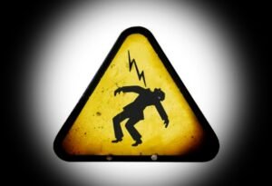 Read more about the article ବିଦ୍ୟୁତ୍ ଆଘାତରେ ଶ୍ରମିକ ମୃତ