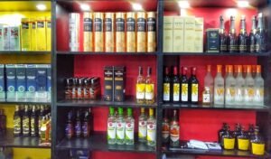 Read more about the article ରାଜ୍ୟରେ ଖୁବଶୀଘ୍ର ଶସ୍ତା ହେବ ମଦ, ଲାଗୁ ହେଲା ନୂତନ ଅବକାରୀ ନୀତି