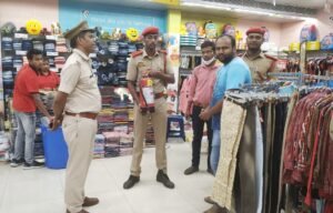 Read more about the article ବିଭିନ୍ନ ମଲ୍ଲ ତଦାରଖ କଲା ଅଗ୍ନିଶମ ବିଭାଗ