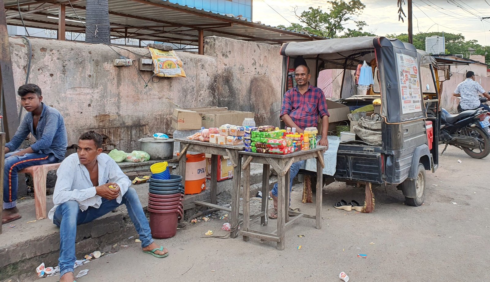 You are currently viewing ଟ୍ରାଫିକ ସମସ୍ୟା ଘେରରେ ମେଡିକାଲ ଛକ
