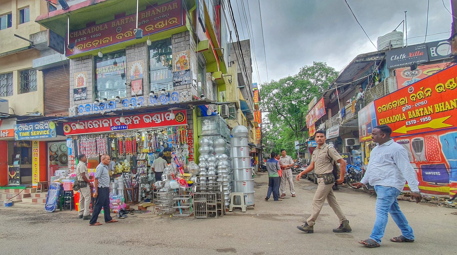 You are currently viewing ବର୍ତ୍ତନ ଭଣ୍ଡାରରେ ଜିଏସ୍‌ଟି ଚଢ଼ାଉ