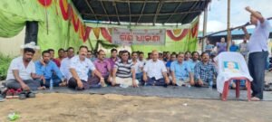 Read more about the article ସାଇଲୋ ପ୍ଲାଣ୍ଟର ଘରୋଇକରଣକୁ ପ୍ରତିବାଦ: ୩ ଦିନ ହେଲା ଧାରଣାରେ ବସିଛନ୍ତି ଶ୍ରମିକ ସଂଗଠନ