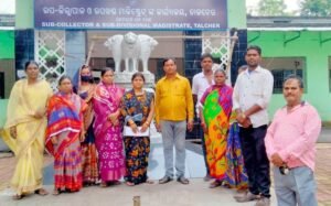 Read more about the article ଜବରଦଖଲ ଉଚ୍ଛେଦ କରି ଡ୍ରେନର ପୁନରୁଦ୍ଧାର ପାଇଁ  ଉପଜିଲ୍ଲାପାଳଙ୍କୁ ଦାବି