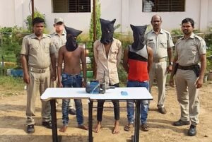 Read more about the article ଚୋରି ଅଭିଯୋଗରେ ୩ ଜଣ ଗିରଫ