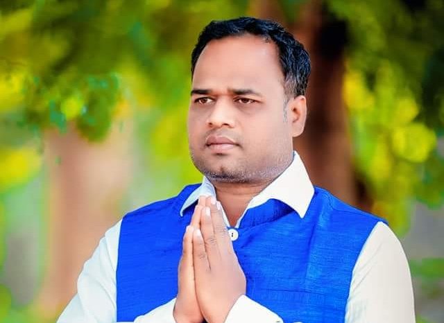 You are currently viewing ତୃତୀୟ ଥର ପାଇଁ ବିଜୁ ଯୁବ ଜନତା ଦଳର ସଭାପତି ଭାବେ ଦାୟିତ୍ବ ନେଲେ ଦିନେଶ ପ୍ରଧାନ