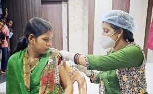 Read more about the article ଗଣପତି ପୂଜା କମିଟି (ଖ) ପକ୍ଷରୁ କୋଭିଡ ଟିକାକରଣ, ୨୨୦ ଜଣ ନେଲେ ଭ୍ୟାକ୍ସିନ୍