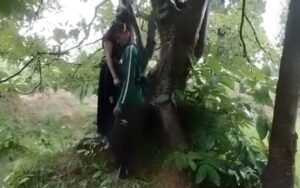 Read more about the article ଗଛରେ ଝୁଲୁଛି ପ୍ରେମୀ ଯୁଗଳଙ୍କ ମୃତଦେହ, କାରଣ ଖୋଜୁଛି ପୋଲିସ