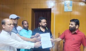 Read more about the article ଅନୁଗୁଳ ଉପଖଣ୍ଡ କ୍ରୀଡ଼ା ସଂଘରେ ଛେଣ୍ଡିପଦାକୁ ଅଣଦେଖା, ଉପଜିଲ୍ଲାପାଳଙ୍କୁ ଦାବିପତ୍ର ଦେଇ ପ୍ରକାଶ କଲେ କ୍ଷୋଭ