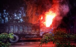 Read more about the article ସିପିପି ଗେଟ୍ ସାମ୍ନାରେ ଜଳିଗଲା କୋଇଲା ବୋଝେଇ ଟ୍ରକ୍