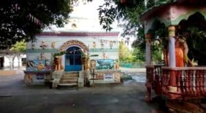 Read more about the article ଠାକୁରଙ୍କୁ ବି ଛାଡ଼ିଲେନି: ପୁରୁଣାଗଡ଼ ବରାଳ ବାଲୁଙ୍କେଶ୍ୱର ଶିବ ମନ୍ଦିରର ଦାନ ବାକ୍ସ ଚୋରି