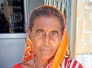 Read more about the article ବାର୍ଦ୍ଧକ୍ୟ ଭତ୍ତା ପାଇବାରେ ବାଧକ ସାଜିଥିଲା ଭୋଟ ପରିଚୟ, ଉପଜିଲ୍ଲାପାଳ ସମାଧାନ କରି କରାଇଦେଲେ ଭତ୍ତା