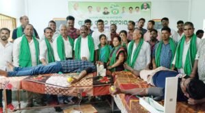 Read more about the article ବିଜୁ ଯୁବ ଜନତା ଦଳ ପକ୍ଷରୁ ୩ ଦିନିଆ ବିଶାଳ ରକ୍ତଦାନ ଶିବିର, ୧୦୪୪ ୟୁନିଟ୍ ରକ୍ତ ସଂଗୃହୀତ