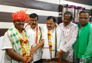 Read more about the article ତାମଡ଼ା ଅଧ୍ୟକ୍ଷ ଭାବେ ଦାୟିତ୍ଵ ନେଲେ ଅବନୀକାନ୍ତ ସାହୁ, ସମ୍ବର୍ଦ୍ଧନା ଜଣାଇଲା ବିଜୁ ଯୁବ ଜନତା ଦଳ