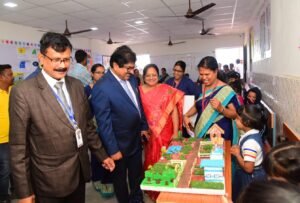 Read more about the article ଲିଟିଲ ହାର୍ଟସ ଟଡ଼ଲର୍ସ ଏକାଡେମୀରେ ବାର୍ଷିକ ପ୍ରଦର୍ଶନୀ, ୩୦୦ରୁ ଊର୍ଦ୍ଧ୍ବ ପ୍ରକଳ୍ପ ପ୍ରଦର୍ଶିତ