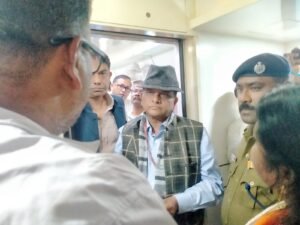 Read more about the article ଅଣ୍ଡର ବ୍ରିଜ ନିର୍ମାଣ ସହ ୪ ଦଫା ଦାବି ନେଇ ରେଳବାଇ ମହାପ୍ରବନ୍ଧକଙ୍କୁ ଦାବି ପତ୍ର ଦେଲେ ବନ୍ତୋଲ ପଞ୍ଚାୟତବାସୀ