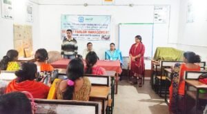 Read more about the article ୟୁକୋ ବ୍ୟାଙ୍କର ନିଆରା ପ୍ରୟାସ: ମାଗଣାରେ ମହିଳାଙ୍କୁ ଦିଆଯାଉଛି ବିୟୁଟି ପାର୍ଲର ତାଲିମ