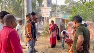 Read more about the article ୨ ଅସହାୟ ମହିଳାଙ୍କୁ ଉଦ୍ଧାର କରି ମିଶନ ଆଶ୍ରାରେ ଥଇଥାନ କଲା ପ୍ରଶାସନ
