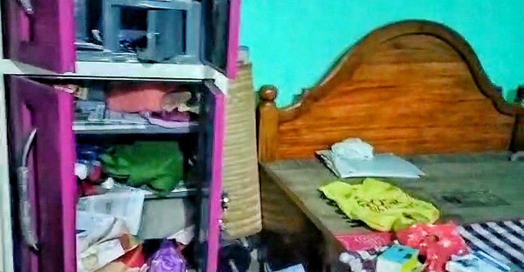 You are currently viewing ଘର ତାଲାଭାଙ୍ଗି ଲକ୍ଷାଧିକ ଟଙ୍କାର ସୁନା ଗହଣା ଚୋରି