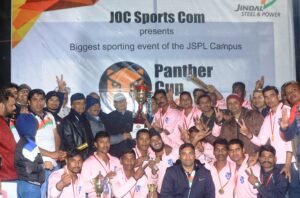 Read more about the article ପାନ୍ଥର୍ କ୍ରିକଫେଷ୍ଟ ୨୦୨୨: ୱାର୍ଡାନ୍ସଙ୍କୁ ଧୂଳି ଚଟାଇ ଟ୍ରଫି ହାତେଇଲା ଟିମ୍ ଡେୟାର ଡେଭିଲ୍