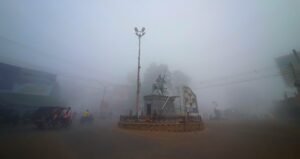 Read more about the article କମୁଛି ଶୀତ, ବଢ଼ୁଛି କୁହୁଡ଼ି; ୧୦ ଜିଲ୍ଲାକୁ ୟେଲୋ ୱାର୍ଣ୍ଣିଂ ଜାରି