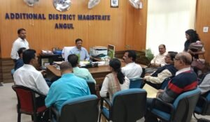 Read more about the article ଅନୁଗୁଳ ଜିଲ୍ଲା ମହୋତ୍ସବ ପାଇଁ ପ୍ରସ୍ତୁତି ବୈଠକ, ୫ ଟି ମନ୍ଦିରରୁ ଆସିବ ମଶାଲ