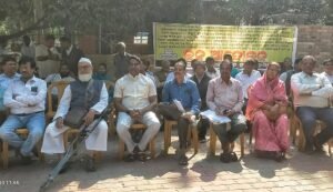 Read more about the article ବିଭିନ୍ନ ଦାବି ନେଇ ଅନୁଗୁଳ ଜିଲ୍ଲା ଜନ ଜୀବନ ସୁରକ୍ଷା କମିଟି ପକ୍ଷରୁ ଜିଲ୍ଲାପାଳଙ୍କ ଅଫିସ ସାମ୍ନାରେ ଜନ ଆନ୍ଦୋଳନ