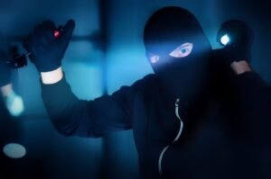 Read more about the article ସ୍କୁଲରୁ ରାତି ଅଧିଆ ମଟର ପମ୍ପ ଚୋରି ଅଭିଯୋଗ