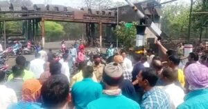 Read more about the article କୋଲ ୱାସରି ପ୍ରସଙ୍ଗ ନେଇ ଆନ୍ଦୋଳନ ୨ୟ ଦିନରେ: ଆଲୋଚନା କରିବାରେ ପ୍ରଶାସନ ବିଫଳ