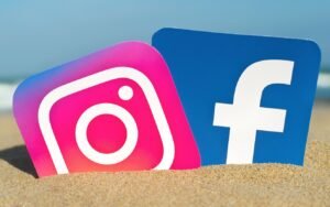 Read more about the article ଟ୍ବିଟର ପରେ ଏବେ ଫେସବୁକ୍ ଓ ଇନଷ୍ଟାଗ୍ରାମ୍‌ରେ ବି ବ୍ଲୁ ଟିକ୍ ପାଇଁ ଦେବାକୁ ପଡ଼ିବ ଟଙ୍କା, ଘୋଷଣା କଲେ ଜୁକରବର୍ଗ