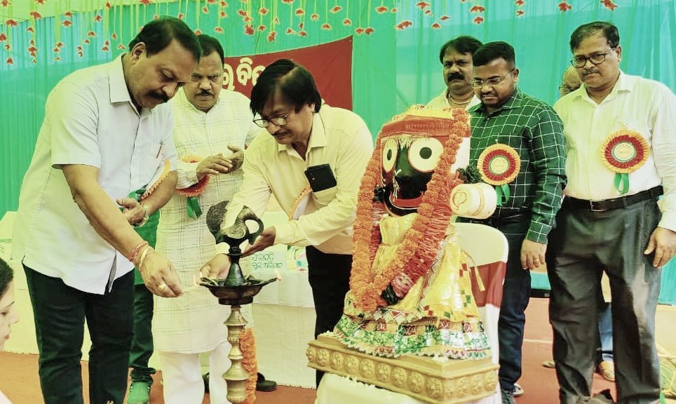 You are currently viewing ଉତ୍ତରପଡ଼ା ନୋଡ଼ାଲ ଉଚ୍ଚ ପ୍ରାଥମିକ ବିଦ୍ୟାଳୟର ବାର୍ଷିକ ଉତ୍ସବ ପାଳିତ