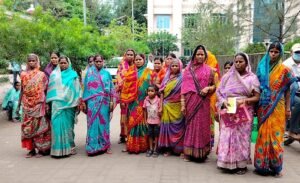 Read more about the article ୭ ବର୍ଷ ହେଲା ମିଳୁନି ଶୁଦ୍ଧ ଜଳ, ପାଣି ସମସ୍ୟା ଦୂର କରିବାକୁ ଜିଲ୍ଲାପାଳଙ୍କ ଦ୍ୱାରସ୍ଥ ହେଲେ ସାନ୍ତରାପୁରର ମହିଳା