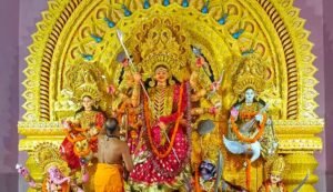 Read more about the article ଆକର୍ଷଣୀୟ ମେଢ଼ ଓ ତୋରଣରେ ଝଲସୁଛି ବାସନ୍ତୀ ଦୁର୍ଗା ପୂଜା ମଣ୍ଡପ