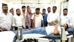 Read more about the article ଛେଣ୍ଡିପଦା ୧୫ ନମ୍ବର ଜୋନ ଜିଲ୍ଲା ପରିଷଦ ଯଶୋବନ୍ତ ପ୍ରସାଦ ବେହେରାଙ୍କ ଜନ୍ମଦିନ ଉପଲକ୍ଷେ ରକ୍ତଦାନ ଶିବିର, ୫୦ ୟୁନିଟ ରକ୍ତ ସଂଗୃହୀତ