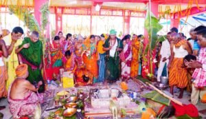 Read more about the article ଧବଳେଶ୍ୱର ମହାଦେବଙ୍କ ନୂଆ ବିଗ୍ରହ ମନ୍ଦିର ପ୍ରତିଷ୍ଠା ଉତ୍ସବ ସମ୍ପନ୍ନ