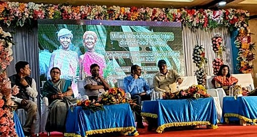 You are currently viewing ଆନ୍ତଃ ଜିଲ୍ଲା ମିଲେଟ କର୍ମଶାଳା ଓ ଖାଦ୍ୟ ମେଳା ଆୟୋଜିତ, ଶ୍ରେଷ୍ଠ ଖାଦ୍ୟ ପୁରସ୍କୃତ
