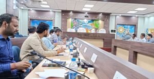 Read more about the article ଜିଲ୍ଲା ସଡ଼କ ସୁରକ୍ଷା କମିଟି ବୈଠକ: ରାସ୍ତା ମରାମତି ଓ ଆଲୋକୀକରଣ ଉପରେ ଗୁରୁତ୍ୱାରୋପ